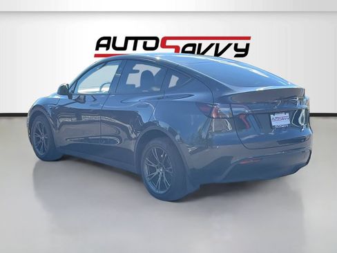 Used 2025 Tesla Model Y Long Range AWD/4WD image 5
