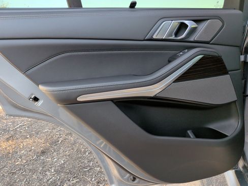 New 2026 BMW X5 sDrive40i image 38