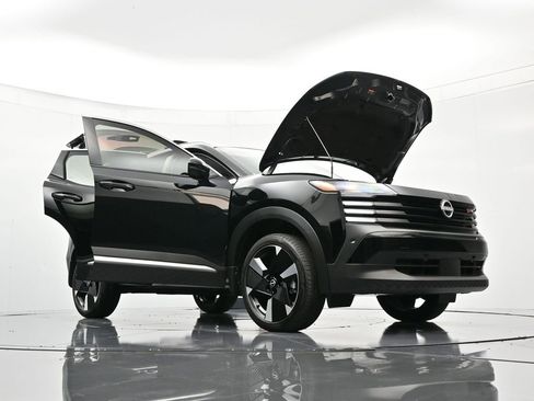 New 2026 Nissan Kicks SR w/ Cold Weather Package FWD image 52