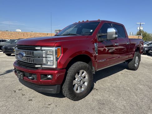 Used 2017 Ford F350 Platinum w/ Platinum Ultimate Package image 7