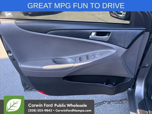 Used 2012 Hyundai Sonata GLS FWD image 12