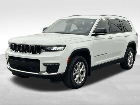 Used 2022 Jeep Grand Cherokee L Limited w/ MOPAR Finishing Package image 3