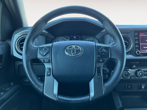 Used 2020 Toyota Tacoma TRD Sport image 19