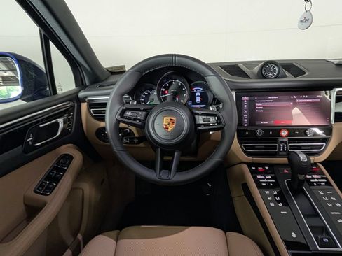 New 2026 Porsche Macan AWD/4WD image 21