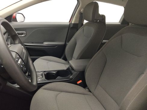 Used 2025 Kia K4 FWD image 17
