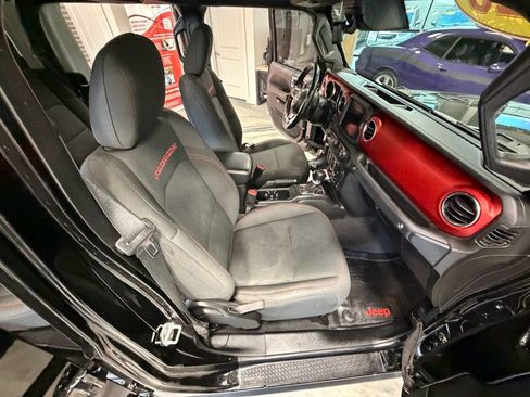 Used 2020 Jeep Gladiator Rubicon AWD/4WD image 45
