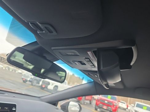 Certified 2021 Toyota Avalon XLE image 26