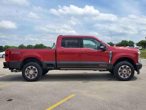 Certified 2025 Ford F250 King Ranch AWD/4WD image 29