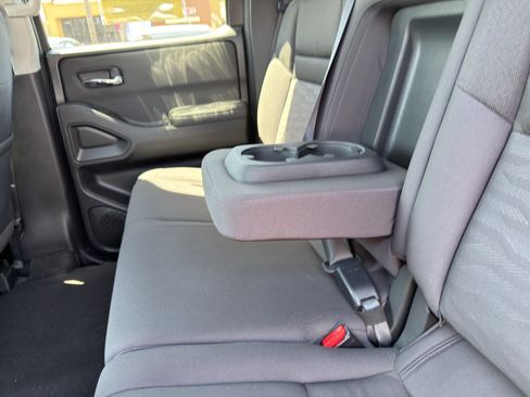 Used 2024 Nissan Frontier SV w/ SV Convenience Package RWD image 21