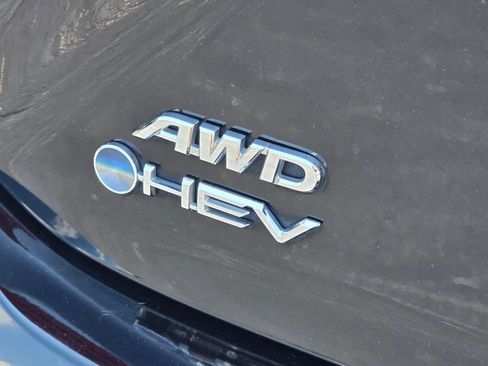 Used 2025 Toyota Camry SE AWD/4WD image 12