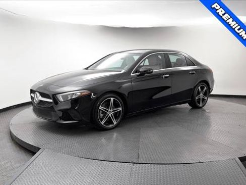 Used 2022 Mercedes-Benz A 220 image 2