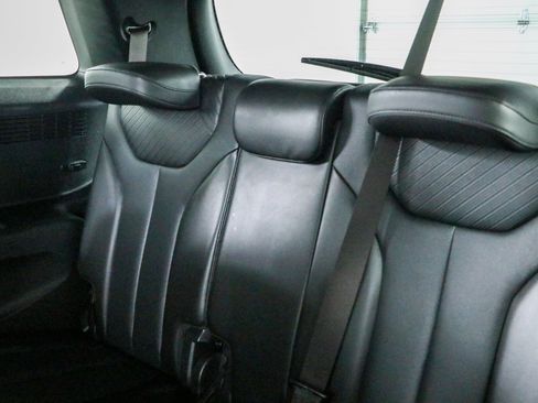 Used 2025 Hyundai Palisade SEL FWD image 25