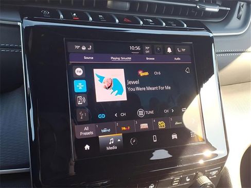 Used 2025 Jeep Grand Cherokee Altitude image 20