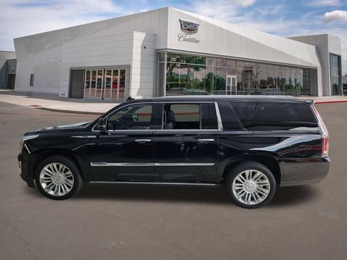 Used 2015 Cadillac Escalade ESV Platinum AWD/4WD image 4