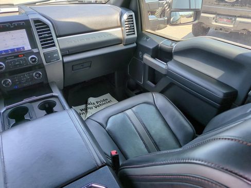 Used 2021 Ford F250 Platinum w/ FX4 Off-Road Package AWD/4WD image 18