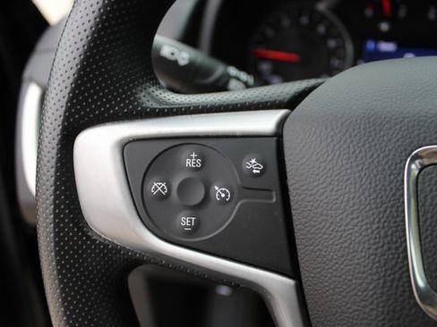 Used 2022 GMC Terrain SLE image 6