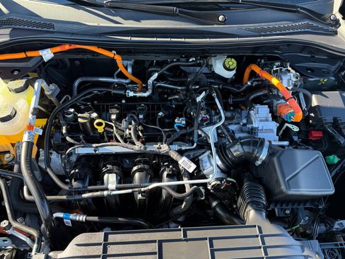 Certified 2025 Ford Escape ST-Line w/ Equipment Group 301A image 20