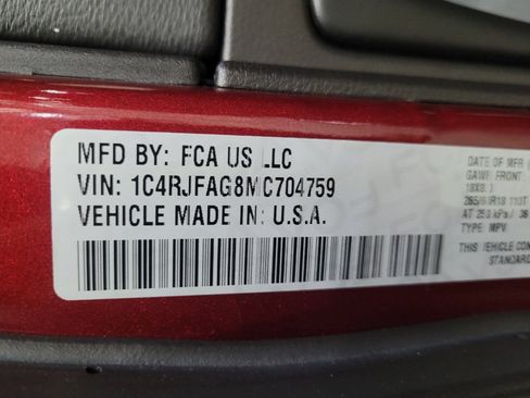 Used 2021 Jeep Grand Cherokee Laredo image 33