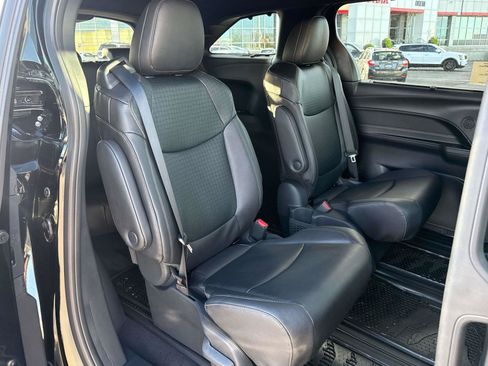 New 2026 Toyota Sienna XLE Woodland Edition AWD/4WD image 13
