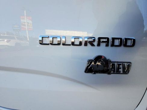 Used 2020 Chevrolet Colorado ZR2 w/ Colorado ZR2 Bison Edition image 28