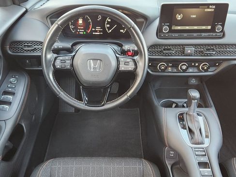 Used 2025 Honda HR-V Sport image 25