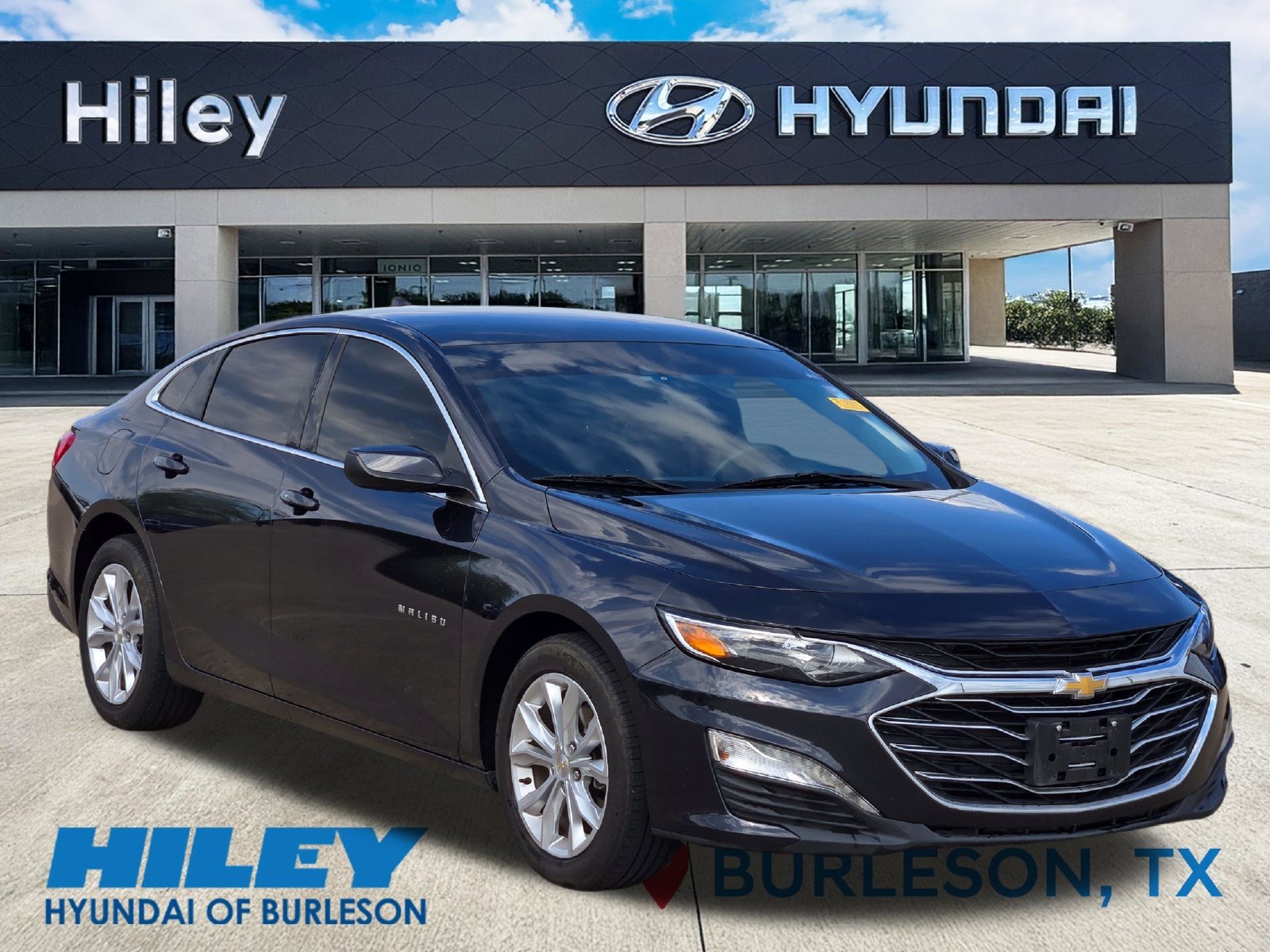 Used 2023 Chevrolet Malibu LT FWD image 1