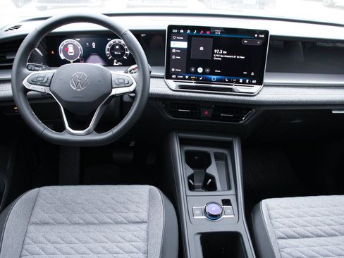 New 2026 Volkswagen Tiguan S FWD image 25