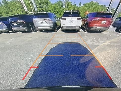 Used 2026 Chevrolet Traverse RS w/ LPO, Floor Liner Package FWD image 32