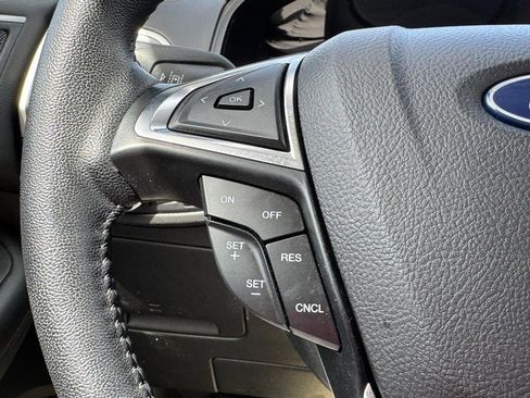 Used 2023 Ford Edge SEL AWD/4WD image 16