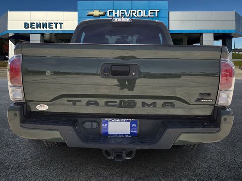 Used 2022 Toyota Tacoma TRD Off-Road w/ TRD Premium Off Road Package image 5