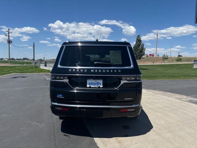 Used 2022 Jeep Grand Wagoneer Series I w/ Flexible Seating Group AWD/4WD image 4