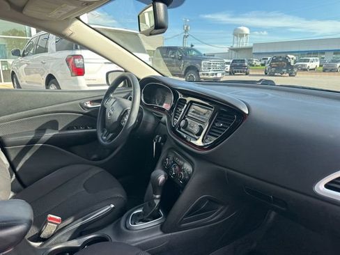 Used 2014 Dodge Dart SE w/ Convenience Group FWD image 2