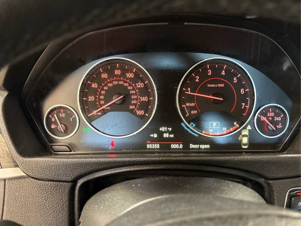 Used 2018 BMW 330i Sedan RWD image 10