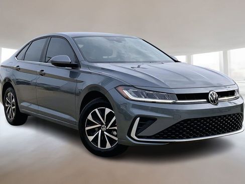 Certified 2025 Volkswagen Jetta S image 11