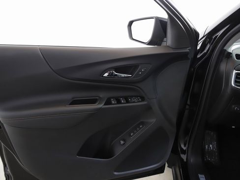 Used 2022 Chevrolet Equinox Premier image 14