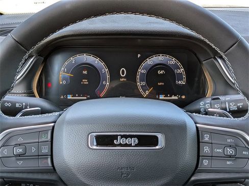 New 2025 Jeep Grand Cherokee Laredo X image 27