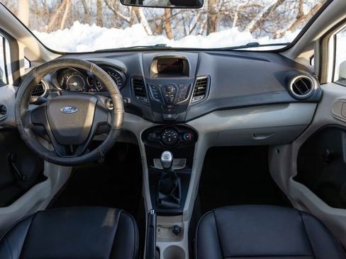 Used 2011 Ford Fiesta S image 7