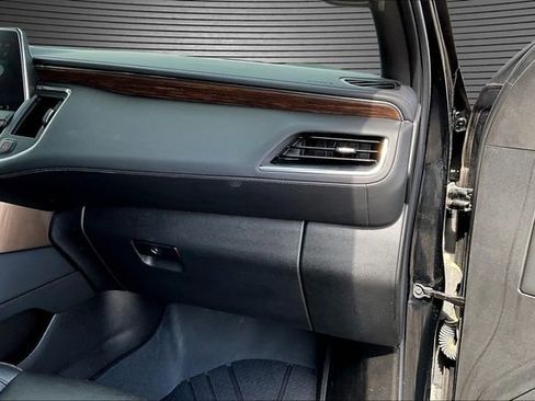 Used 2024 Chevrolet Tahoe High Country image 26