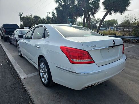 Used 2013 Hyundai Equus Signature RWD image 5