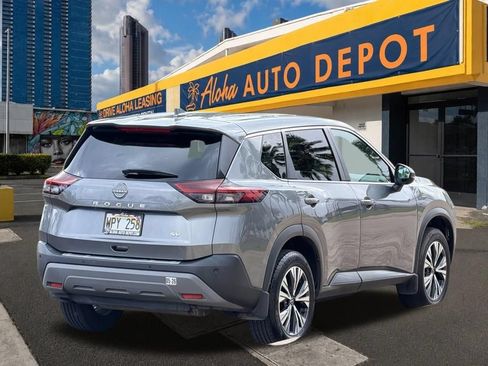 Used 2022 Nissan Rogue SV FWD image 5