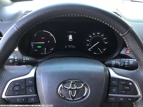Used 2023 Toyota Sienna XLE Woodland Edition AWD/4WD image 14