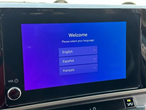 Used 2025 Toyota Camry SE FWD image 15