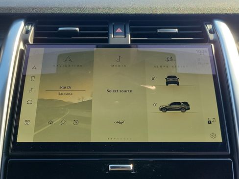 Used 2023 Land Rover Discovery HSE R-Dynamic image 17