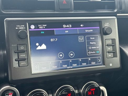 Used 2024 Toyota GR86 Premium image 19