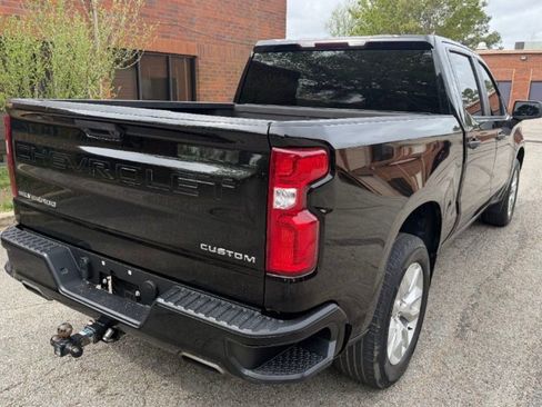 Used 2019 Chevrolet Silverado 1500 Custom w/ Trailering Package image 5