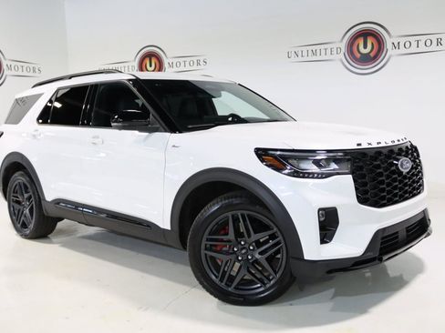 Used 2025 Ford Explorer ST-Line w/ Premium Package image 72