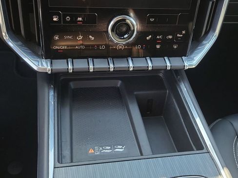 Certified 2024 GMC Acadia Elevation image 34