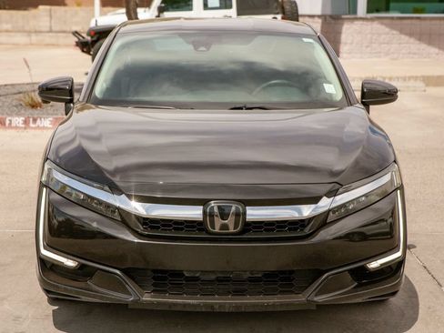 Used 2018 Honda Clarity Touring image 3