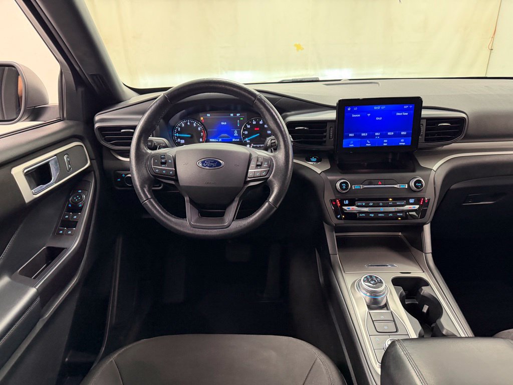 Used 2020 Ford Explorer XLT w/ Comfort Package AWD/4WD image 29