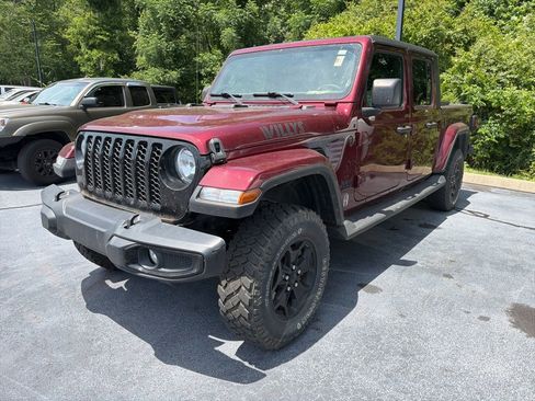 Used 2021 Jeep Gladiator Sport AWD/4WD image 2